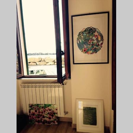 Bilocale Fronte Mare Apartment มารินาดิปิซา ภายนอก รูปภาพ