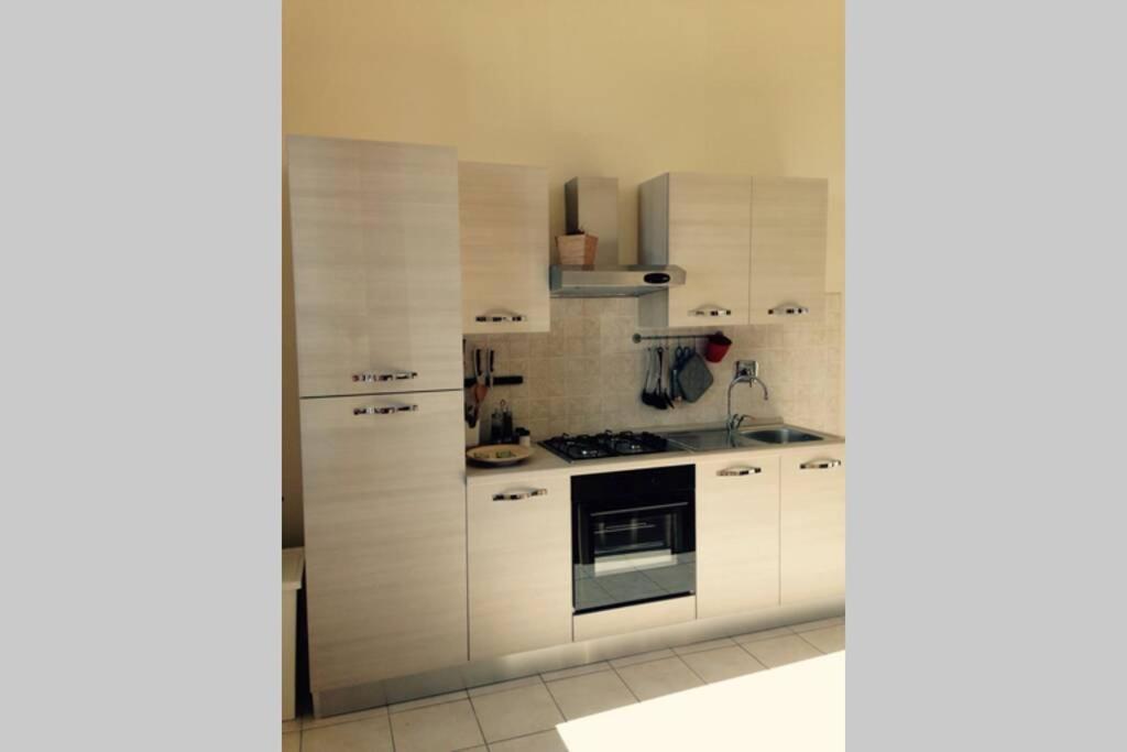 Bilocale Fronte Mare Apartment มารินาดิปิซา ภายนอก รูปภาพ