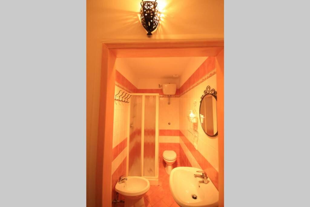 Bilocale Fronte Mare Apartment มารินาดิปิซา ภายนอก รูปภาพ